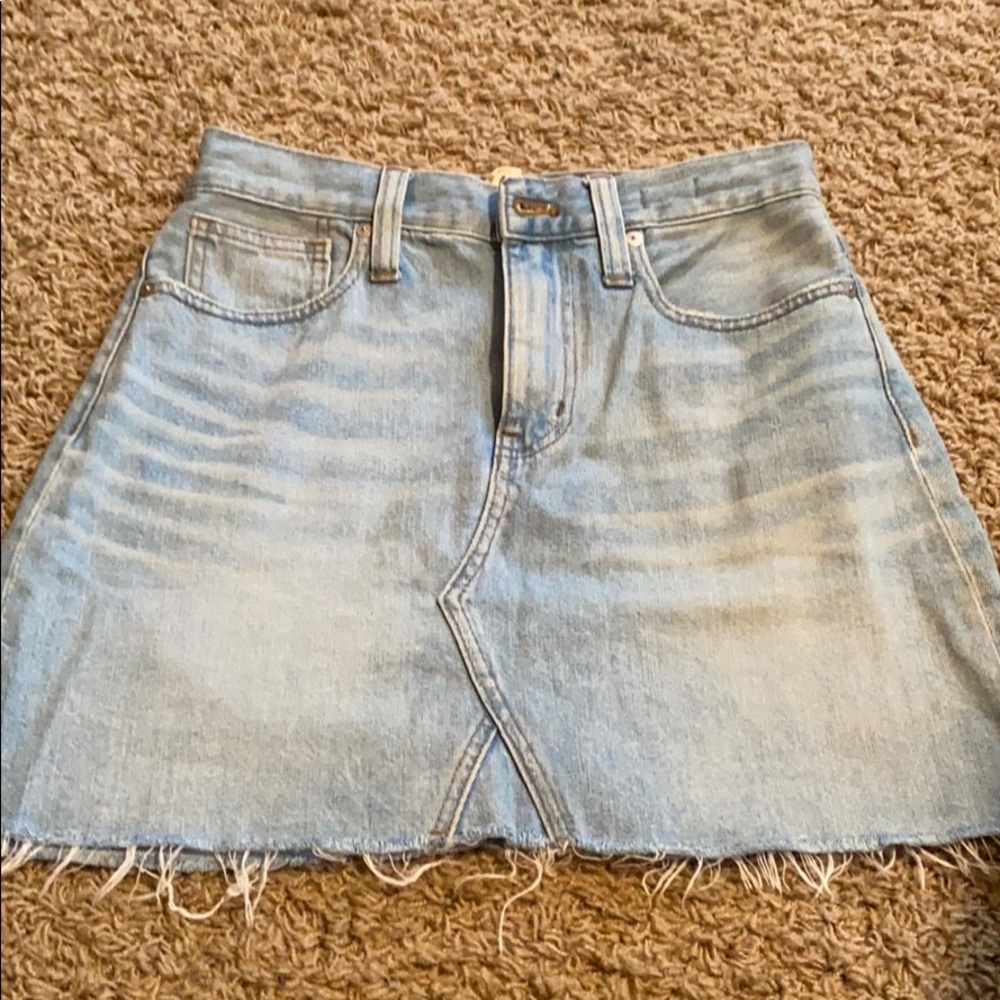 Madewell size 26 jean skirt gently used